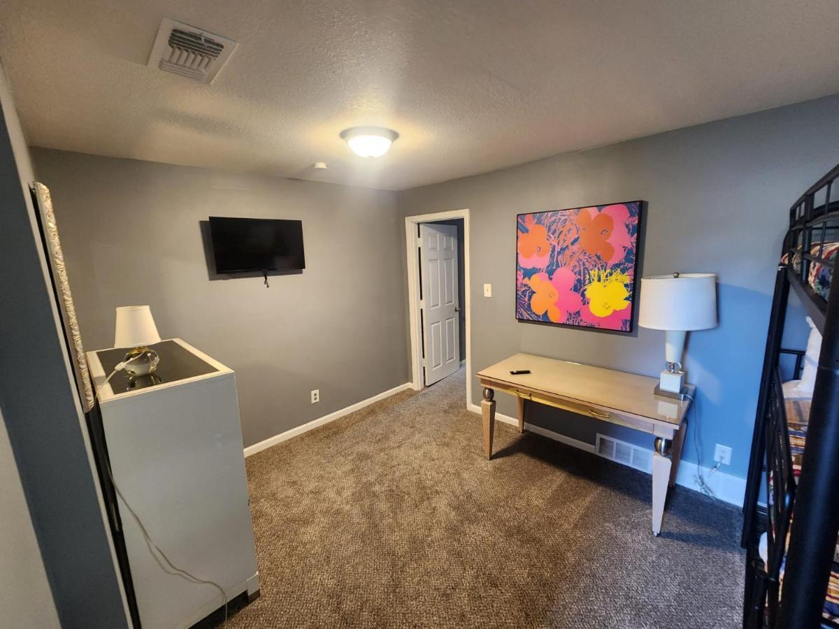 Villa Super Large East Memphis 23 Beds Extérieur photo