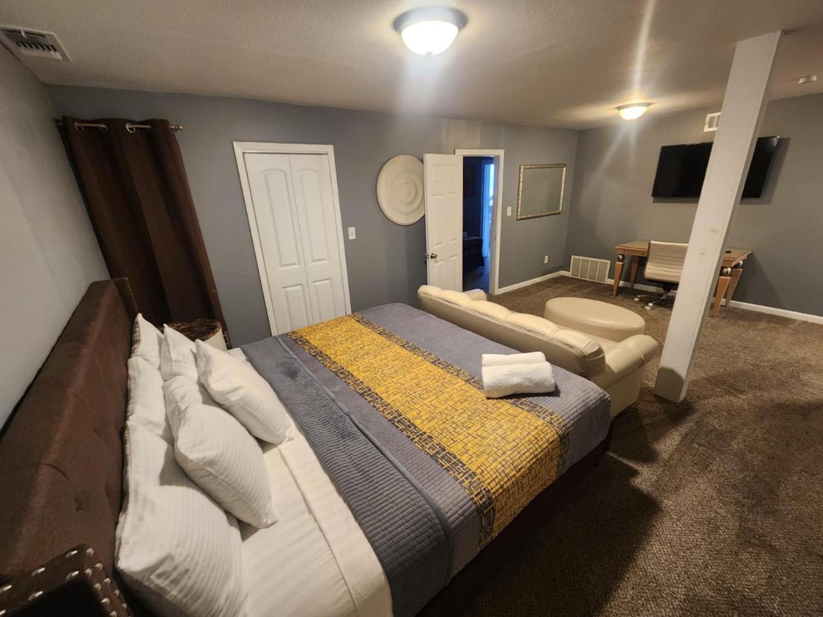 Villa Super Large East Memphis 23 Beds Extérieur photo
