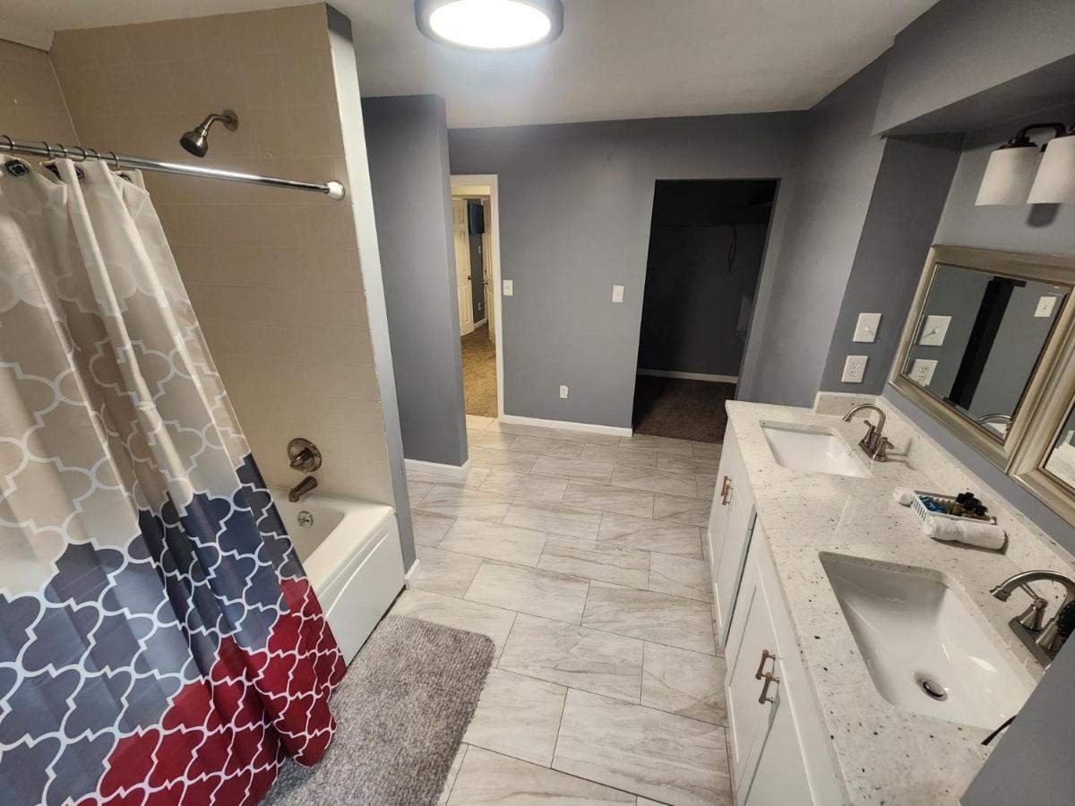 Villa Super Large East Memphis 23 Beds Extérieur photo